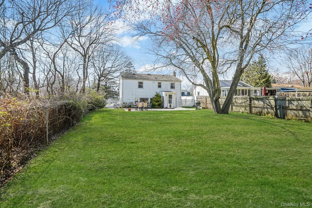 35 Thorburn Avenue Patchogue, NY 11772
