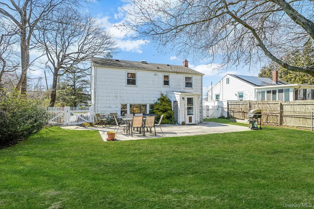 35 Thorburn Avenue Patchogue, NY 11772