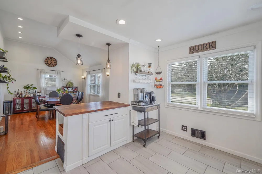 35 Thorburn Avenue Patchogue, NY 11772