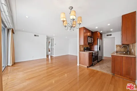 10751 WILSHIRE BOULEVARD #1002