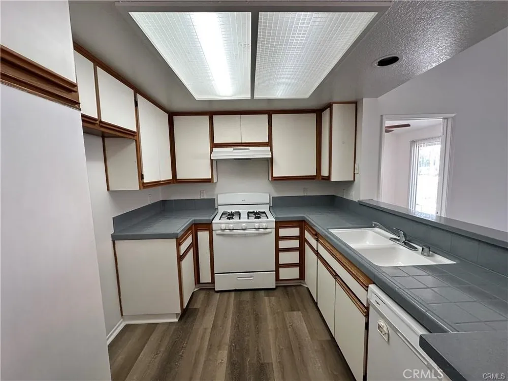 19016 Canyon Summit Trabuco Canyon, CA 92679