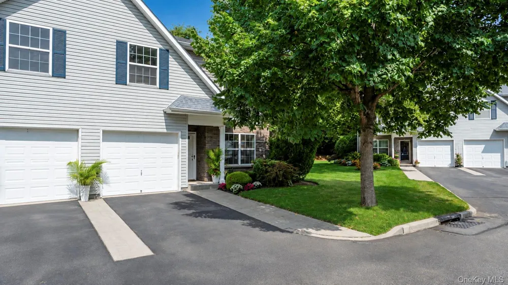 327 Medea Way Central Islip, NY 11722