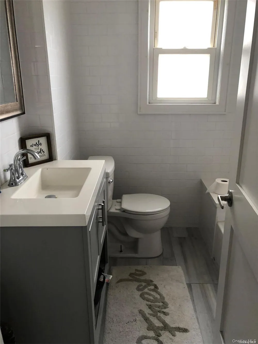 147 E Walnut Street #upper Long Beach, NY 11561