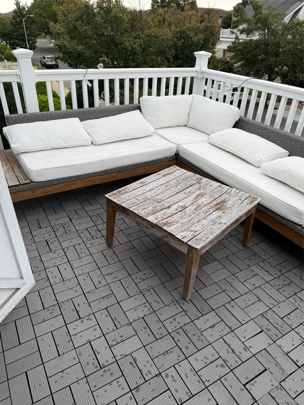 147 E Walnut Street #upper Long Beach, NY 11561