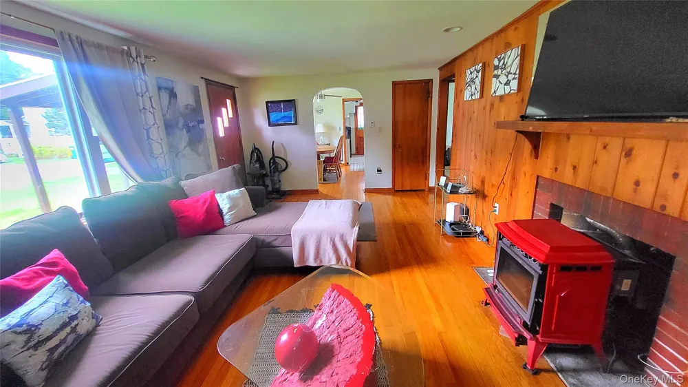 6 Bircher Avenue Poughkeepsie, NY 12601