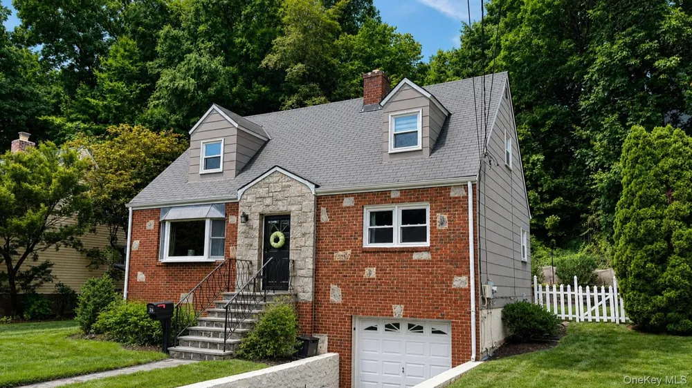 24 Dogwood Drive Scarsdale, NY 10583