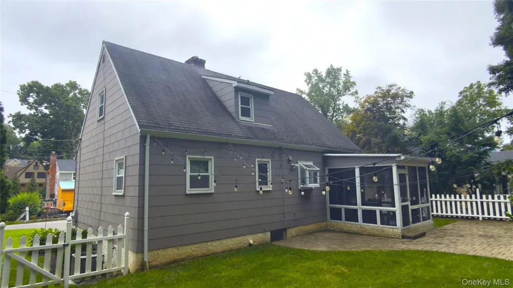 24 Dogwood Drive Scarsdale, NY 10583