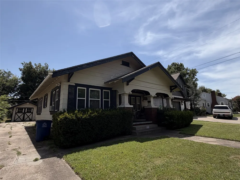 3218 E 3rd Street Tulsa, OK 74104