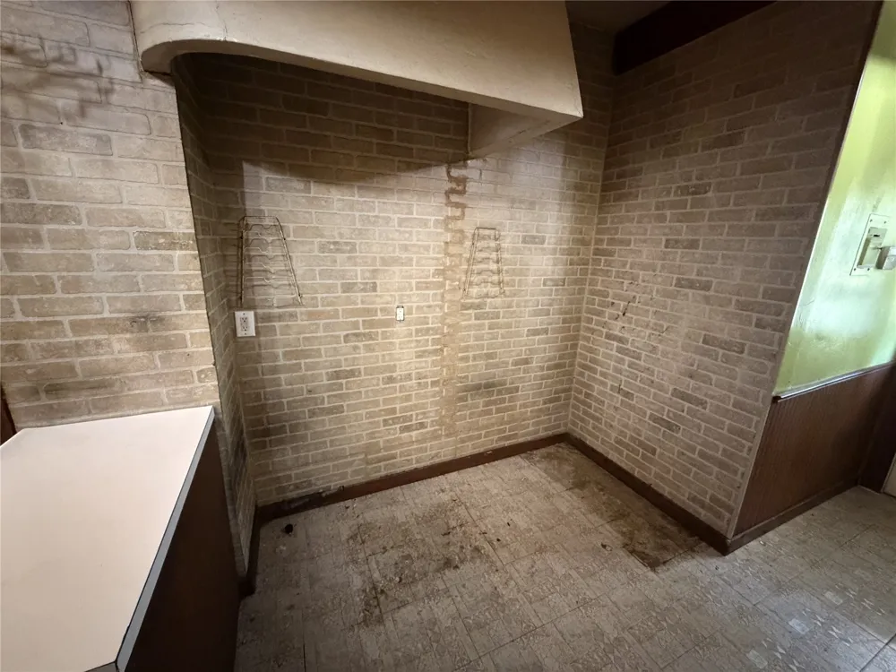 3218 E 3rd Street Tulsa, OK 74104