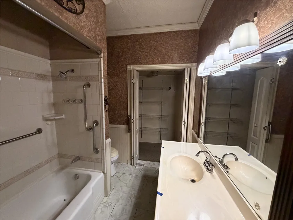 3218 E 3rd Street Tulsa, OK 74104
