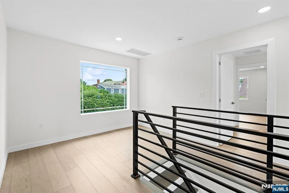 2-25 Kenneth Avenue Fair Lawn, NJ 07410