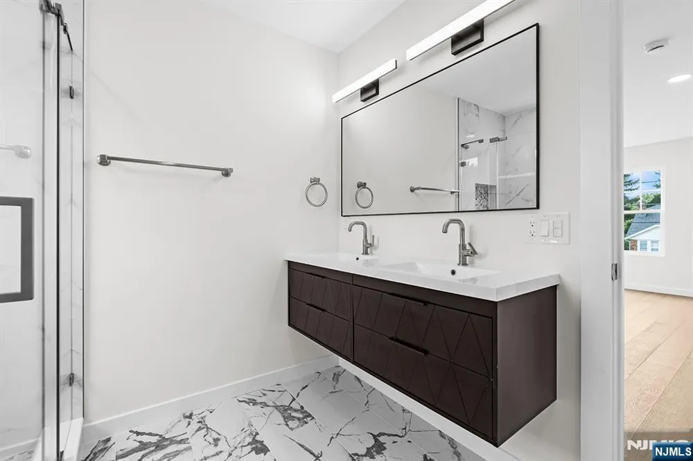 2-25 Kenneth Avenue Fair Lawn, NJ 07410