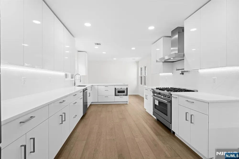 2-25 Kenneth Avenue Fair Lawn, NJ 07410