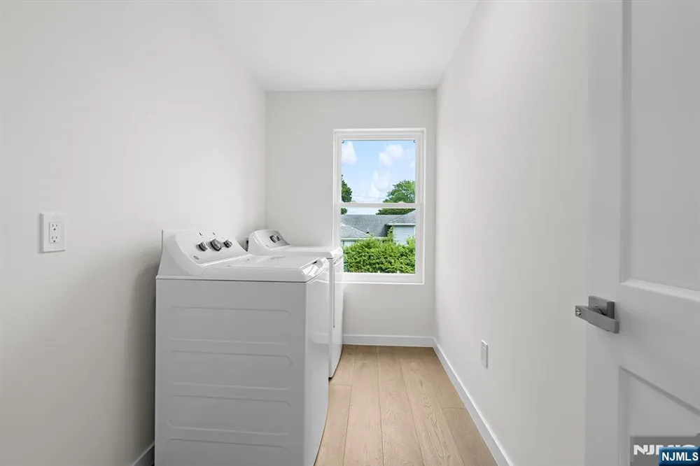 2-25 Kenneth Avenue Fair Lawn, NJ 07410