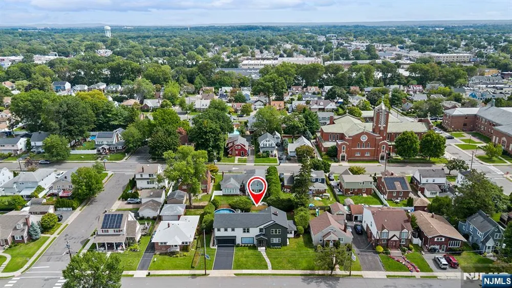 2-25 Kenneth Avenue Fair Lawn, NJ 07410
