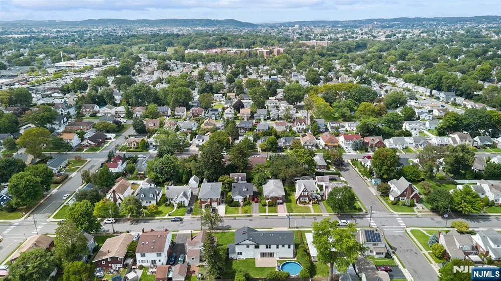 2-25 Kenneth Avenue Fair Lawn, NJ 07410
