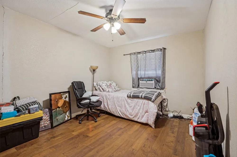 3802 Yellowstone Street Irving, TX 75062