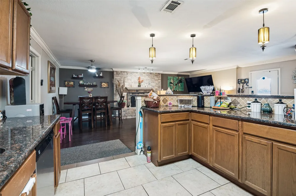 3802 Yellowstone Street Irving, TX 75062
