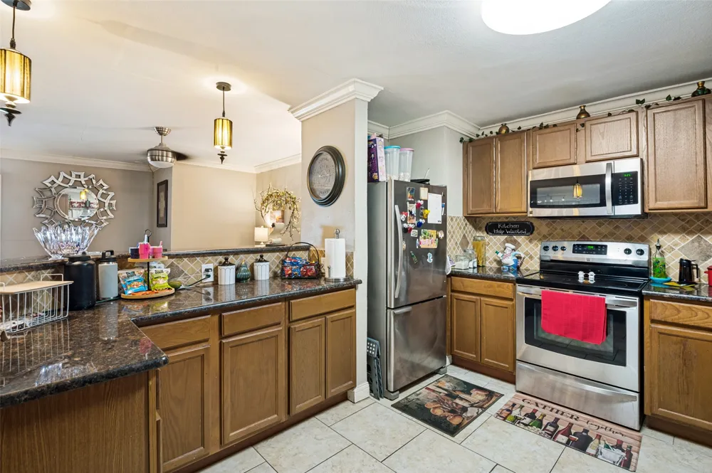 3802 Yellowstone Street Irving, TX 75062