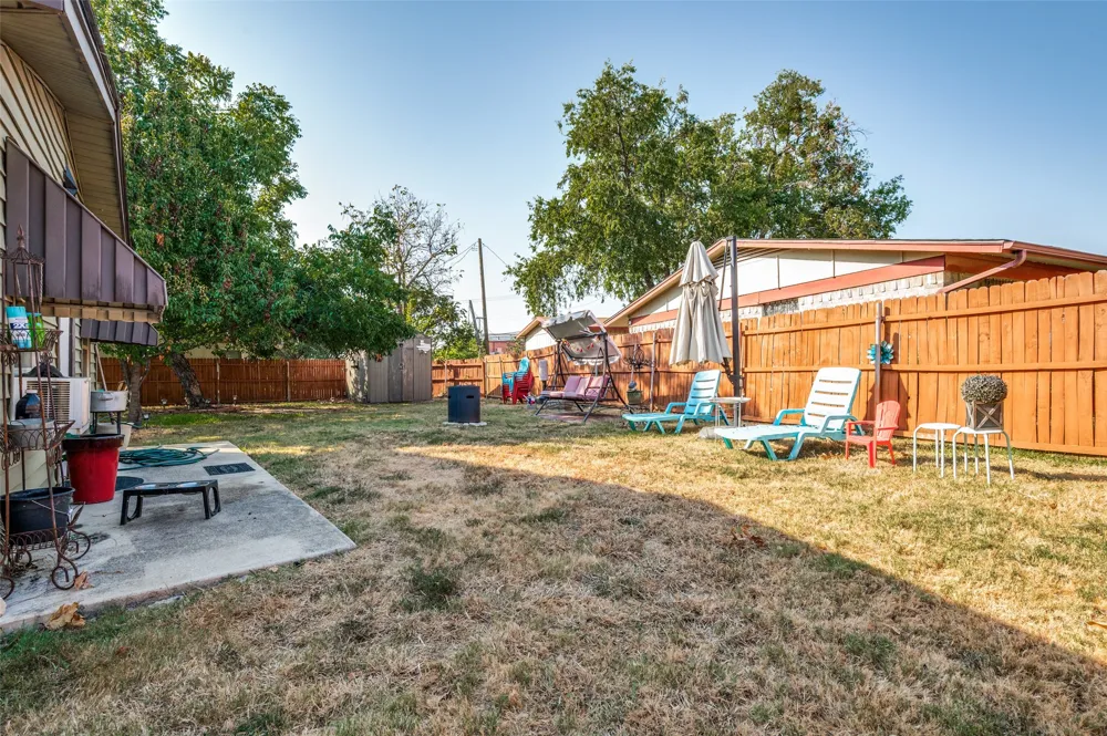 3802 Yellowstone Street Irving, TX 75062