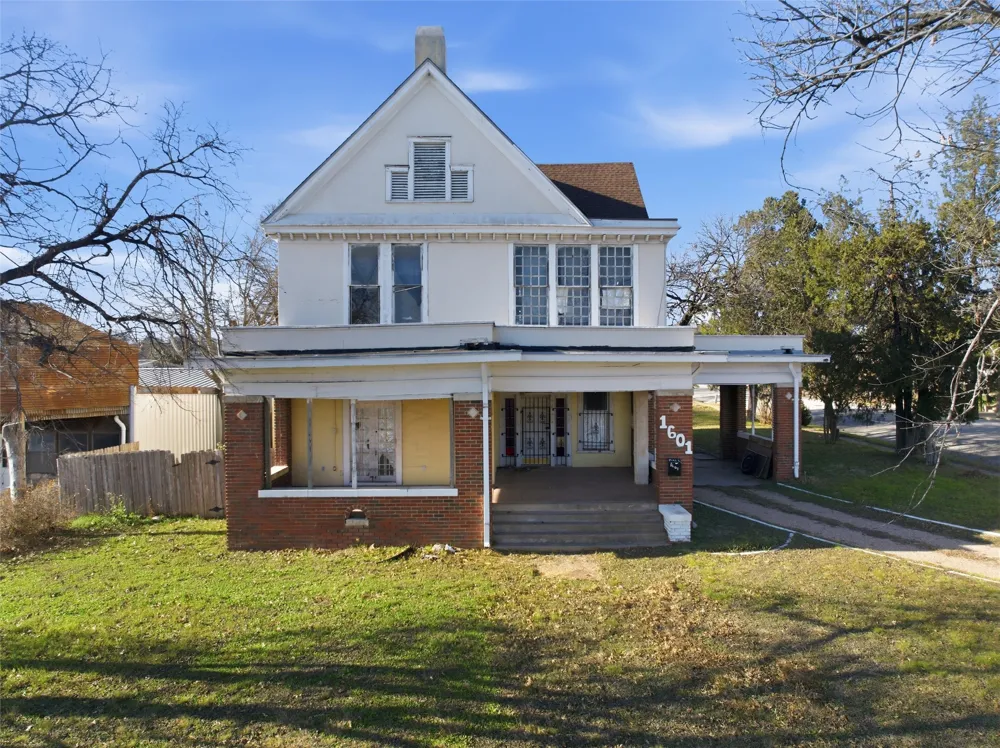 1601 Columbus Avenue Waco, TX 76701