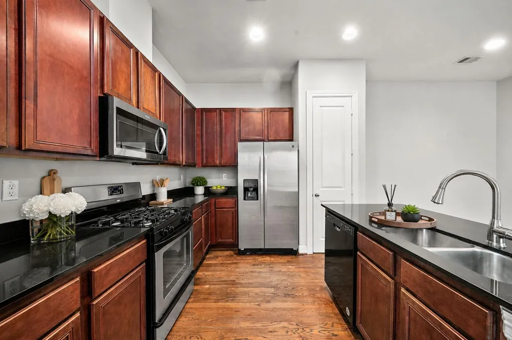 3848 Center Street Houston, TX 77007