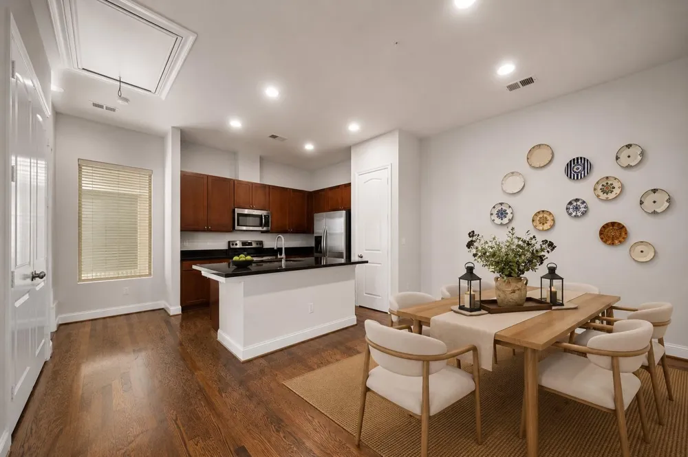 3848 Center Street Houston, TX 77007