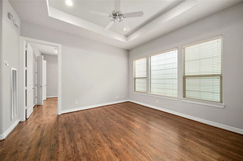 3848 Center Street Houston, TX 77007