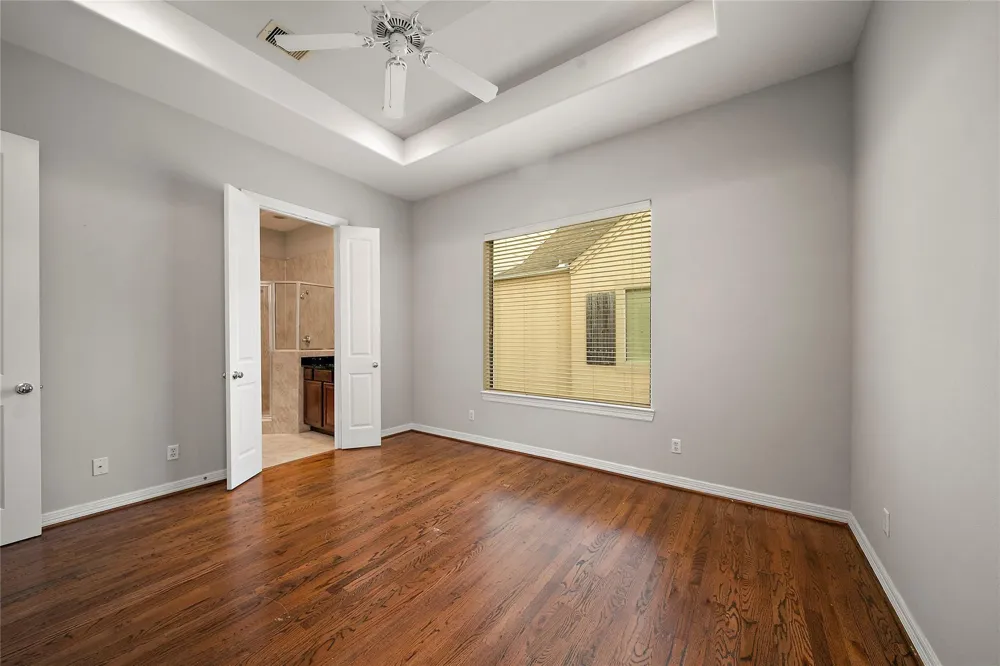 3848 Center Street Houston, TX 77007