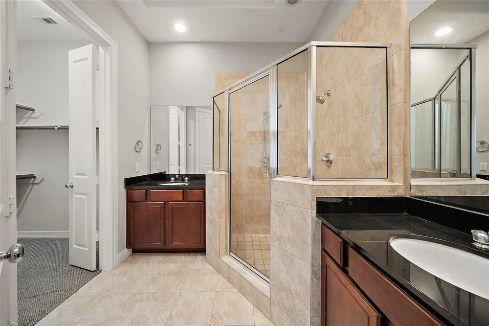 3848 Center Street Houston, TX 77007