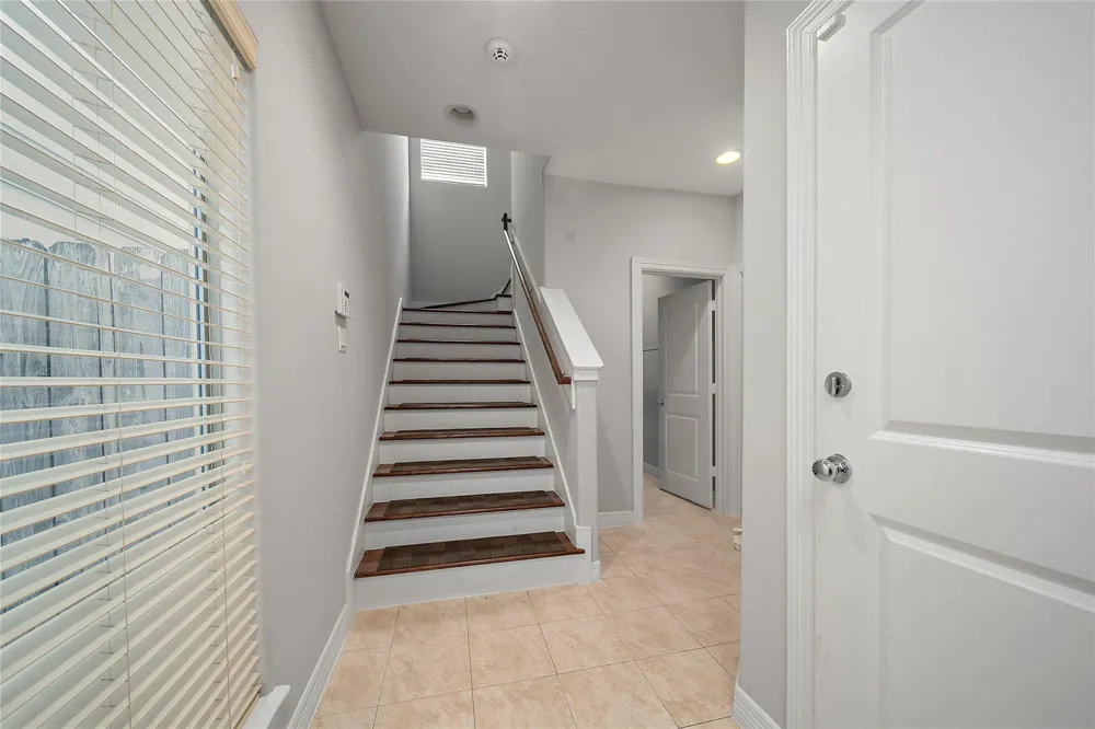 3848 Center Street Houston, TX 77007