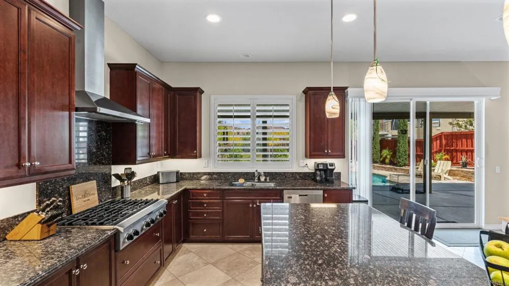 33982 Baystone Street Temecula, CA 92592