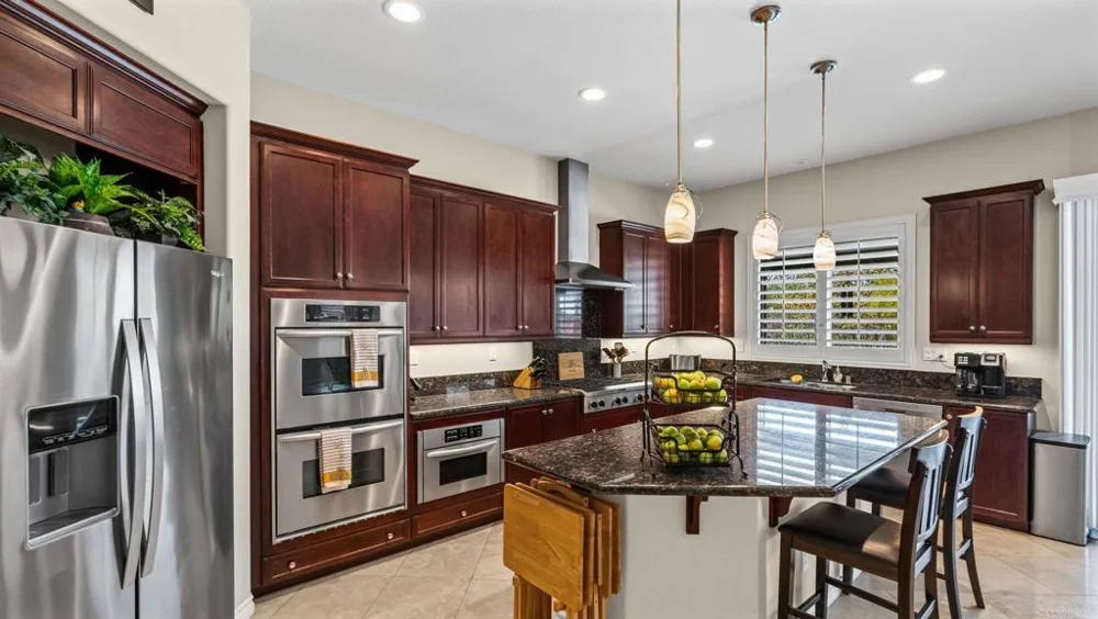 33982 Baystone Street Temecula, CA 92592