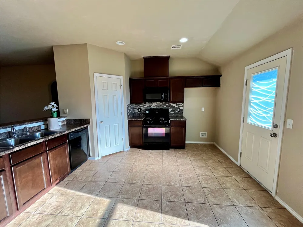 14795 S Hickory Place Glenpool, OK 74033