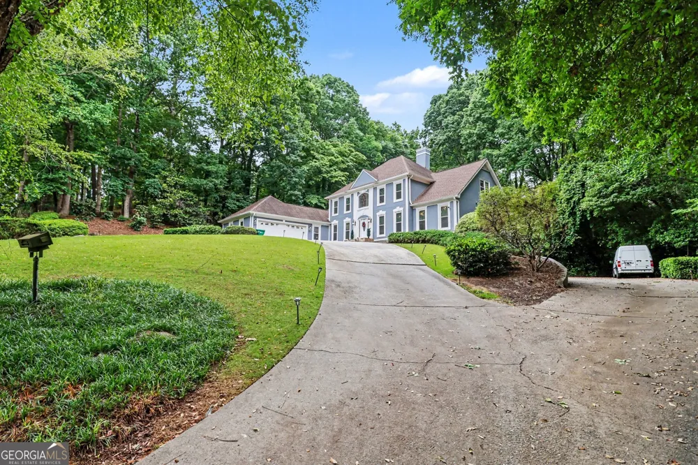 590 Valley Hall DR Atlanta, GA 30350