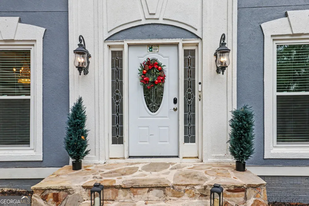 590 Valley Hall DR Atlanta, GA 30350