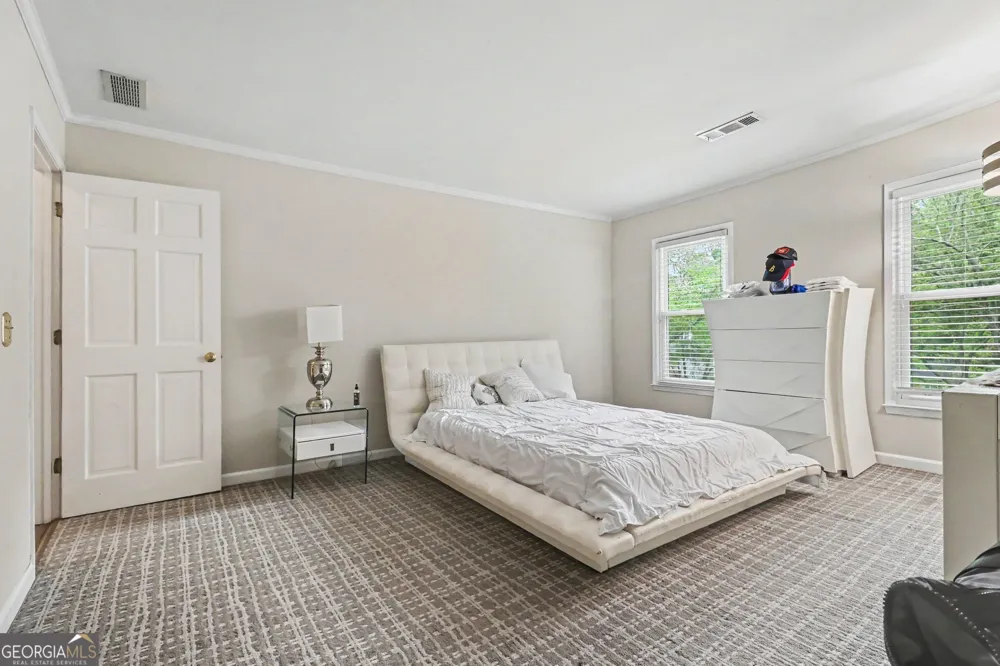 590 Valley Hall DR Atlanta, GA 30350