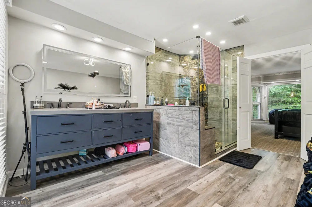 590 Valley Hall DR Atlanta, GA 30350