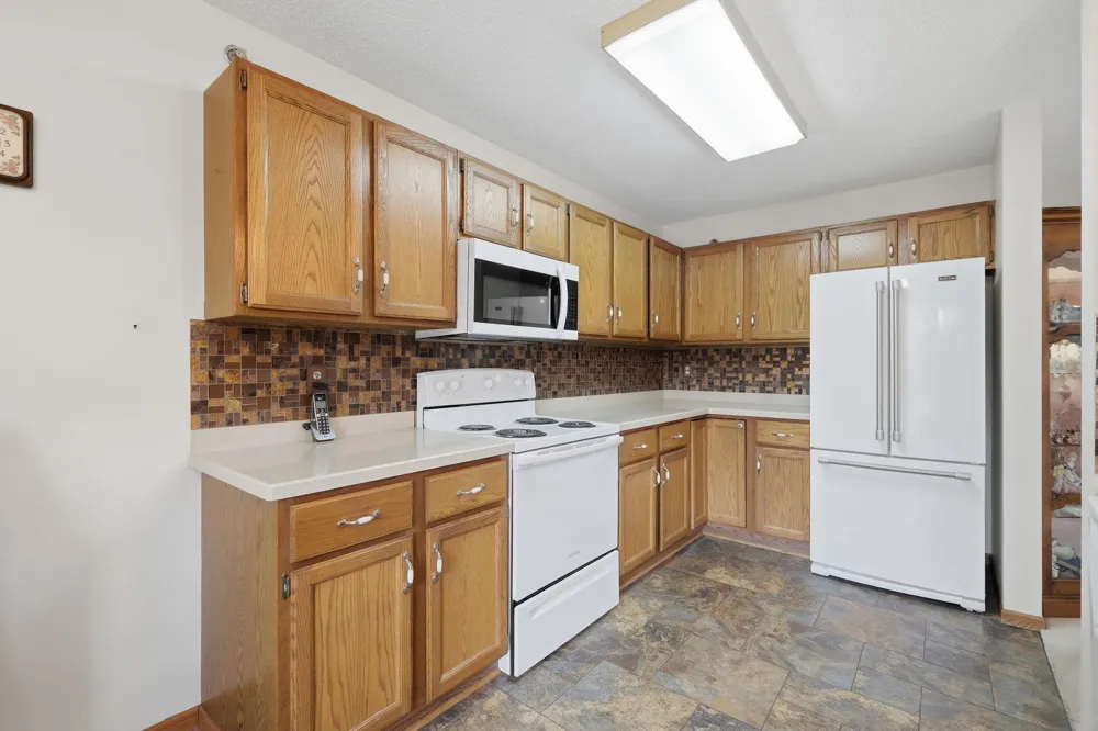 32 11th Avenue S #216 Hopkins, MN 55343
