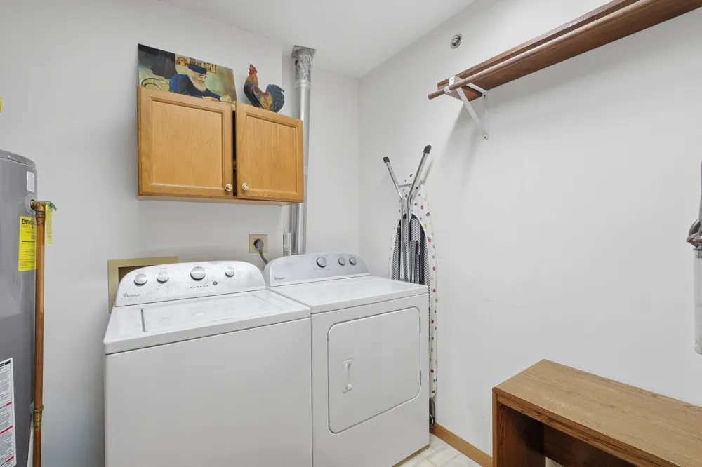 32 11th Avenue S #216 Hopkins, MN 55343