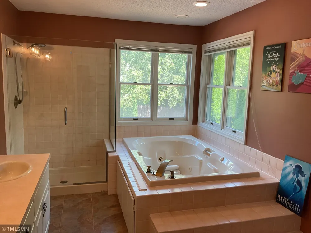 2145 14th Avenue E North Saint Paul, MN 55109
