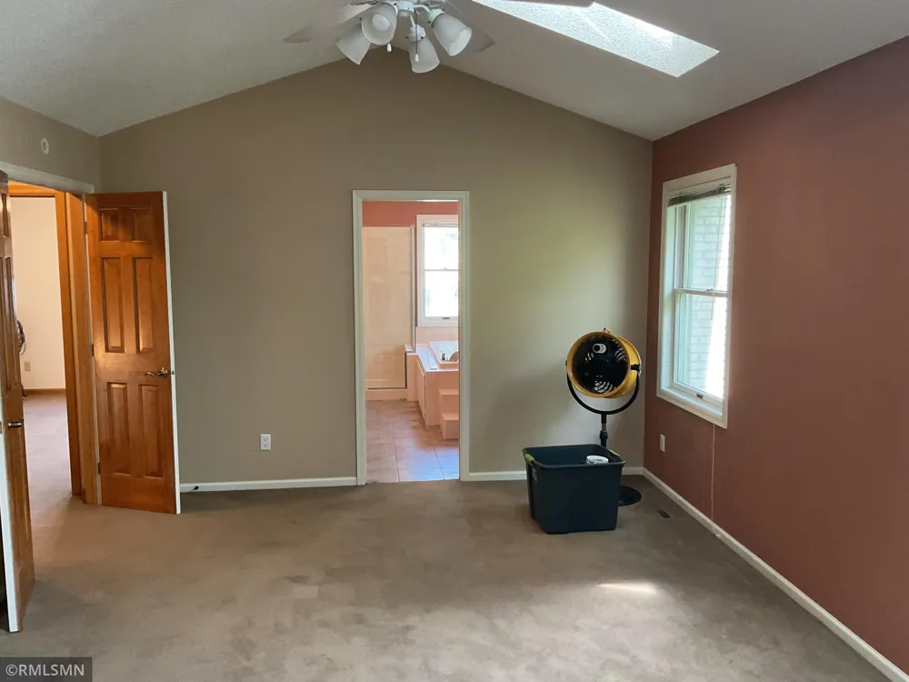 2145 14th Avenue E North Saint Paul, MN 55109