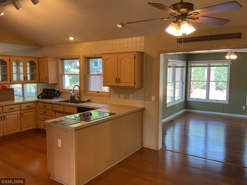 2145 14th Avenue E North Saint Paul, MN 55109