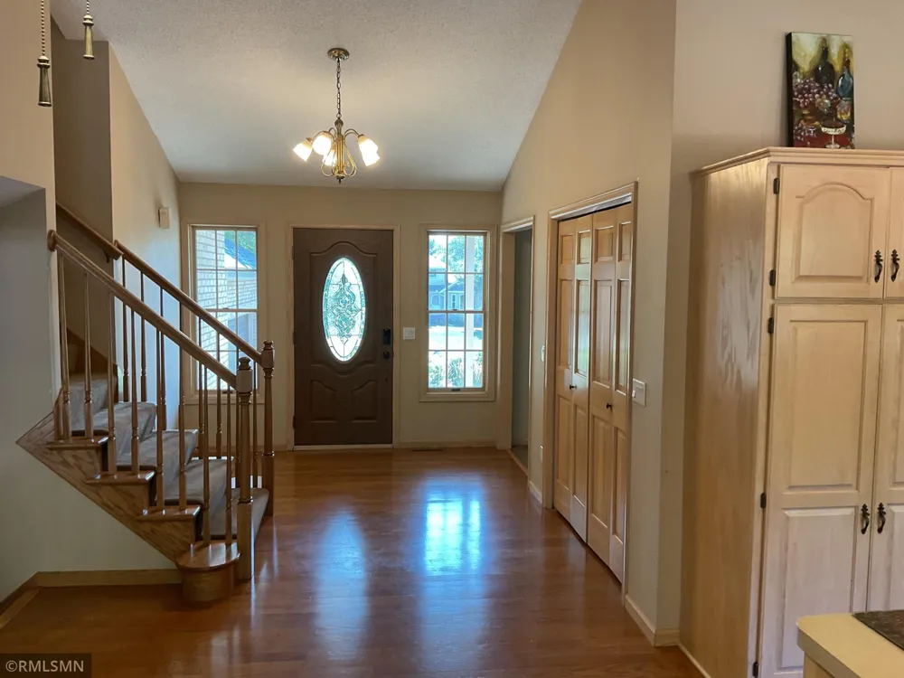 2145 14th Avenue E North Saint Paul, MN 55109