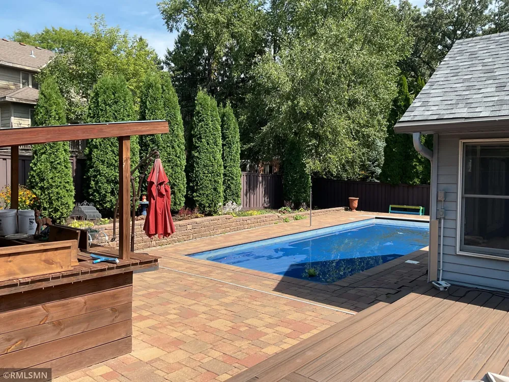 2145 14th Avenue E North Saint Paul, MN 55109