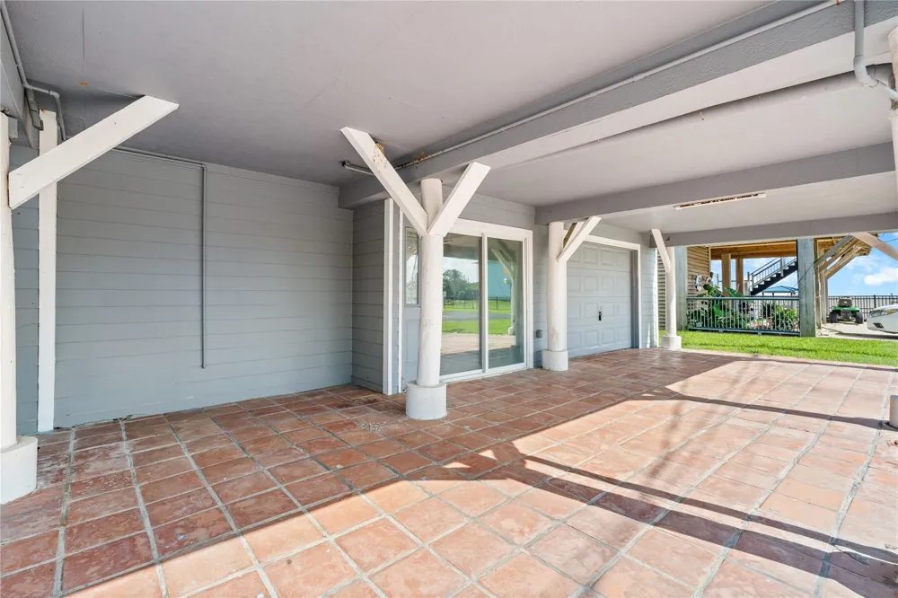 645 3rd Street San Leon, TX 77539