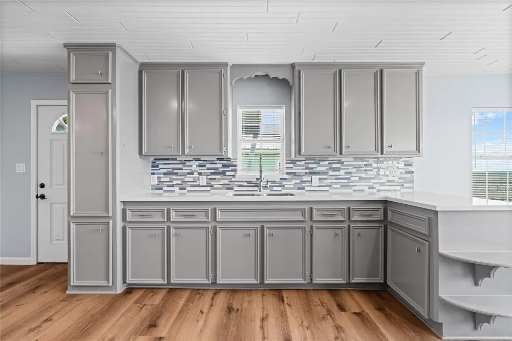 645 3rd Street San Leon, TX 77539