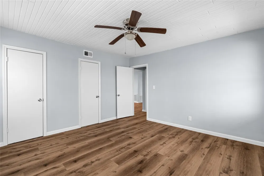 645 3rd Street San Leon, TX 77539