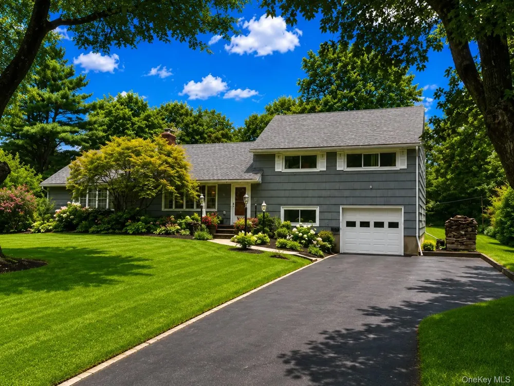 10 Eastland Avenue Call Listing Agent, NY 12078