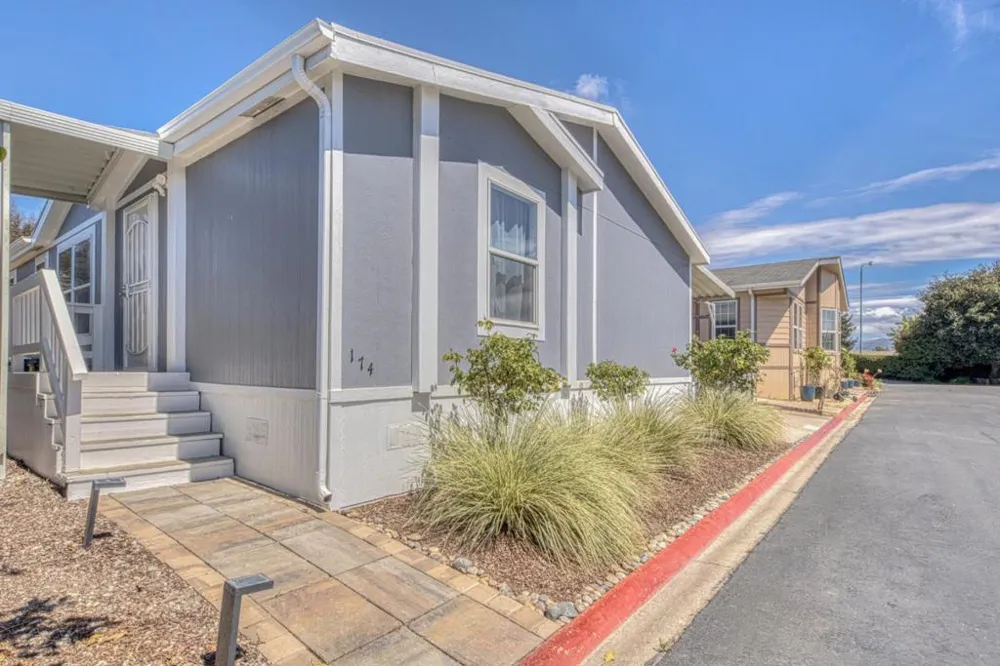 255 E Bolivar Street #174 Salinas, CA 93906